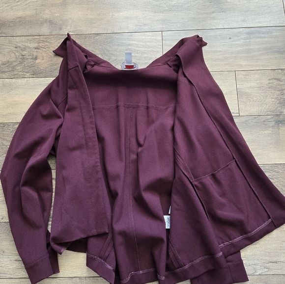 Talbots Women's Size 14 Burgundy Jacket/shirt - Picture 4 of 10